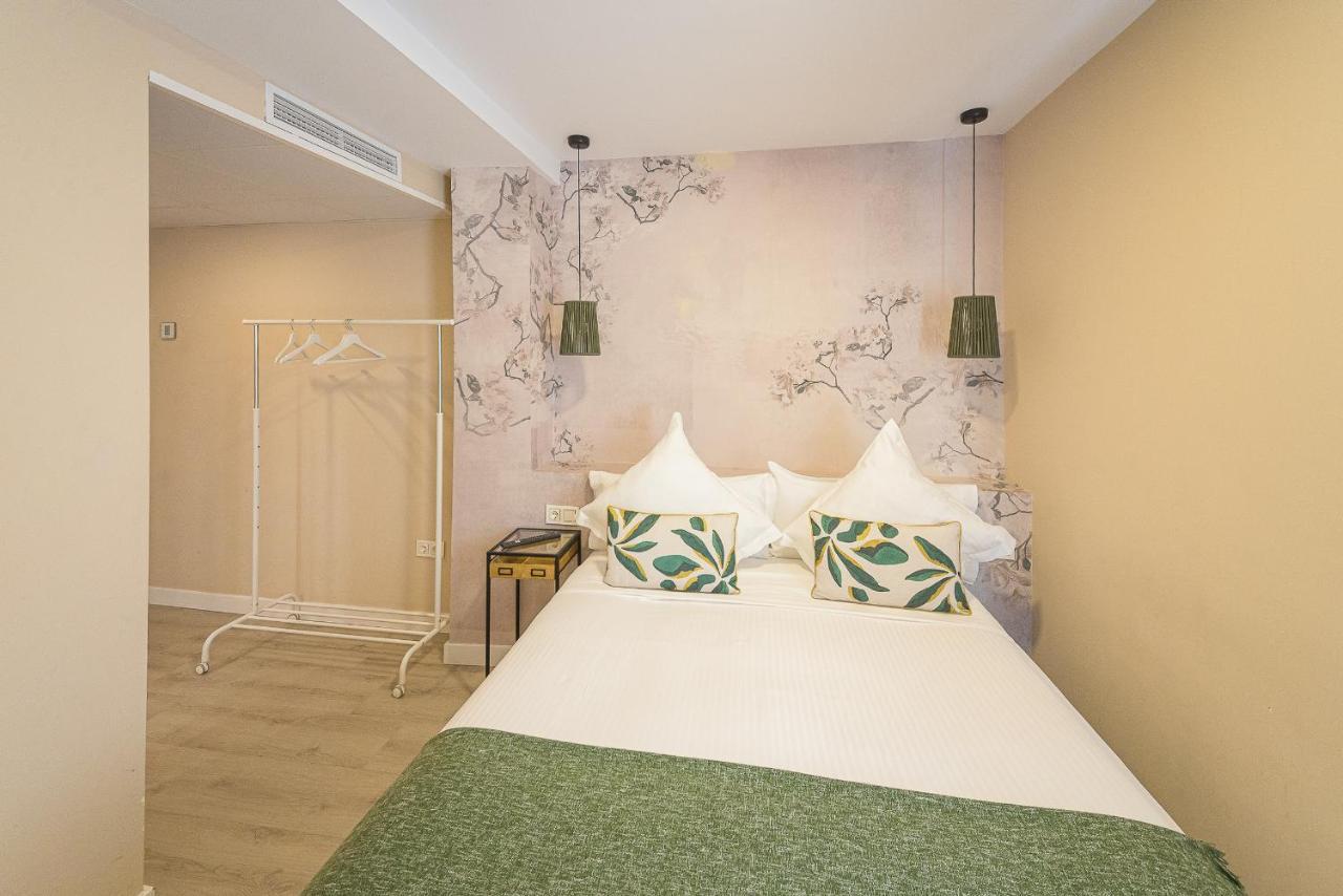 Hostal Plaza Boutique (Adults Only) Сарагоса Екстер'єр фото