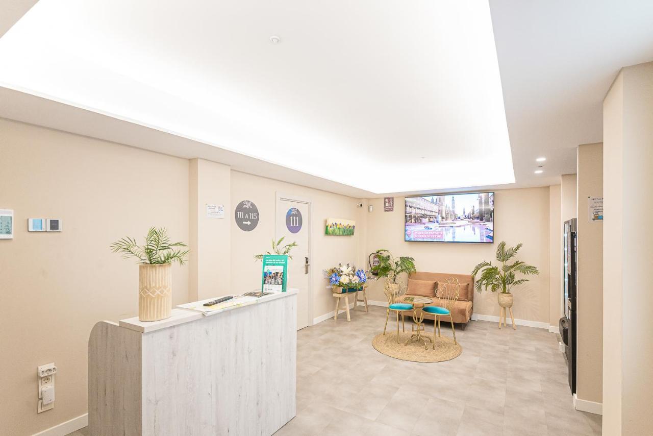 Hostal Plaza Boutique (Adults Only) Сарагоса Екстер'єр фото
