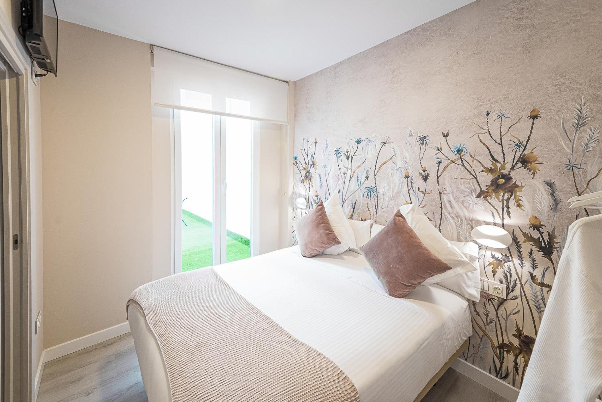 Hostal Plaza Boutique (Adults Only) Сарагоса Екстер'єр фото