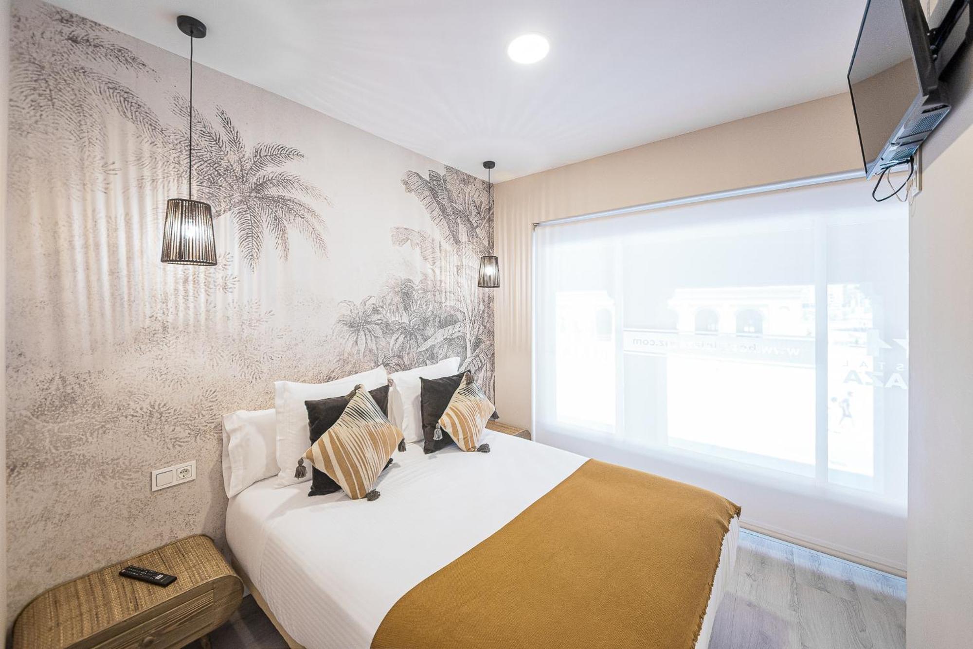 Hostal Plaza Boutique (Adults Only) Сарагоса Екстер'єр фото