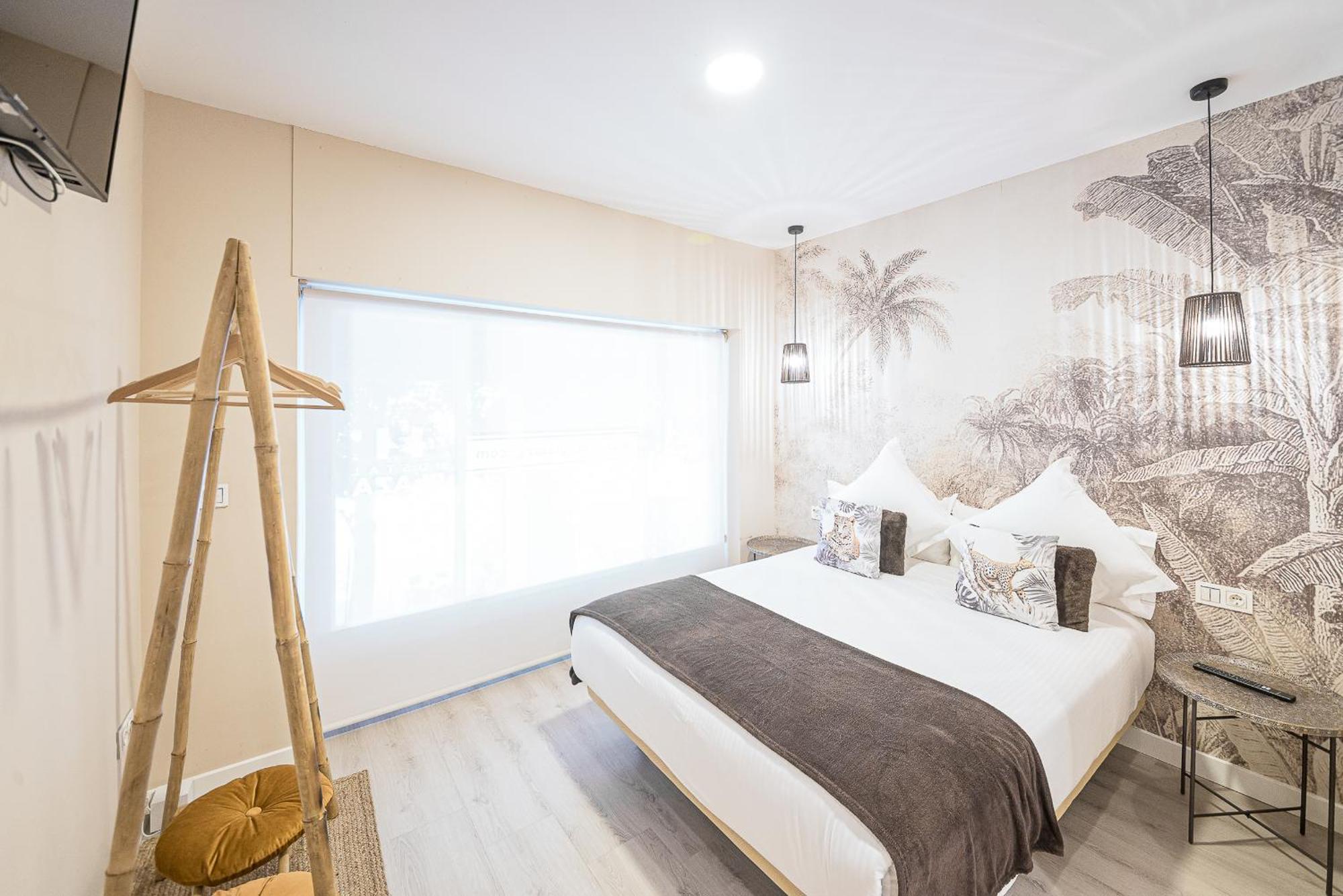 Hostal Plaza Boutique (Adults Only) Сарагоса Екстер'єр фото